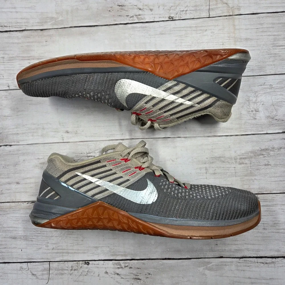 Nike Metcon DSX Flyknit Training Shoes Mens 10.5 Grey Red 852930-012